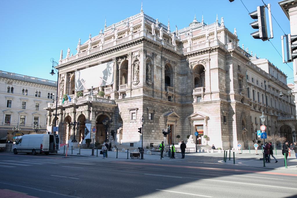 Agora Apartment Budapest Bagian luar foto